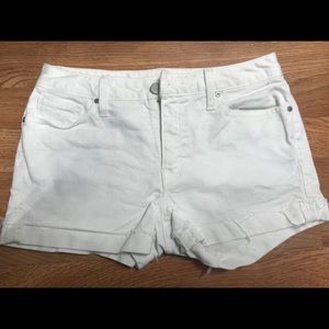 Gap cut off white denim shorts size 25 cuffed